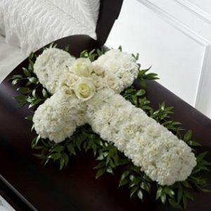 Σταυρός Κηδείας με Γαρίφαλα και Τριαντάφυλλα - COND 39002