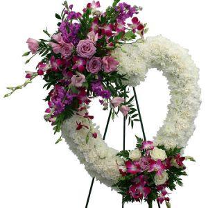 Καρδιά Κηδείας με Ανθοσυνθέσεις από Τριαντάφυλλα, Ορχιδέες και Χρυσάνθεμα - COND 39057